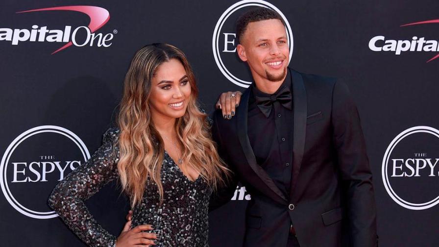 Agencia de publicidad demandan a la mujer de Stephen Curry por US$10 millones Agencia de publicidad demandan a la mujer de Stephen Curry por US$10 millones