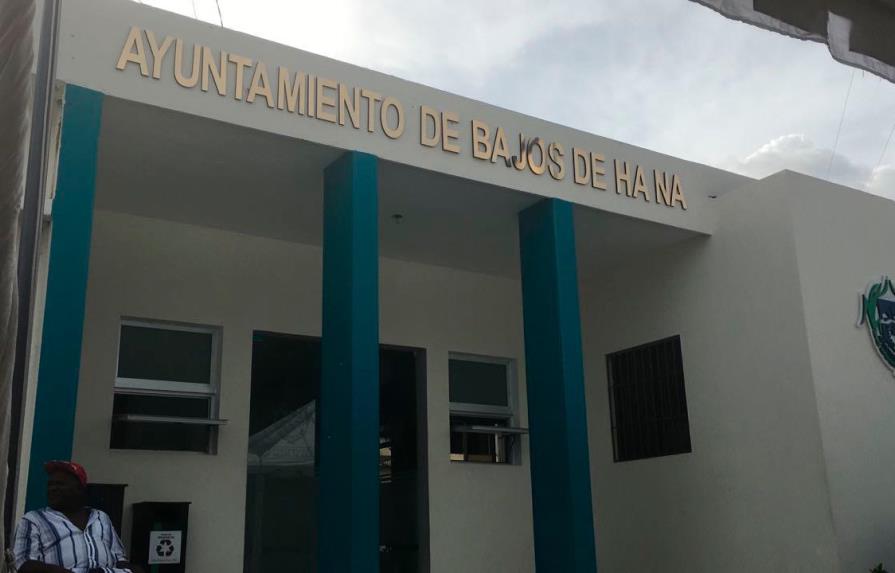 Alcaldía Bajos de Haina solicitará compañía VERI retire sus instalaciones del municipio