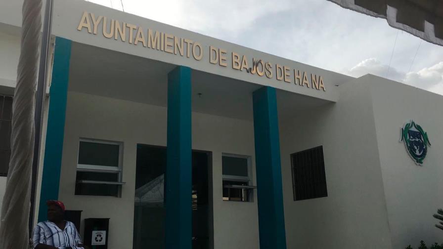 Alcaldía Bajos de Haina solicitará compañía VERI retire sus instalaciones del municipio