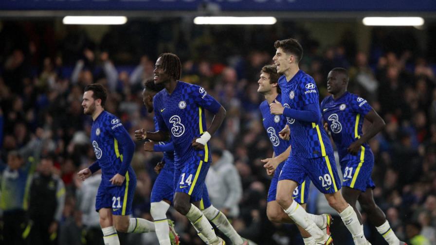 Chelsea y Arsenal avanzan a cuartos en Copa de Liga