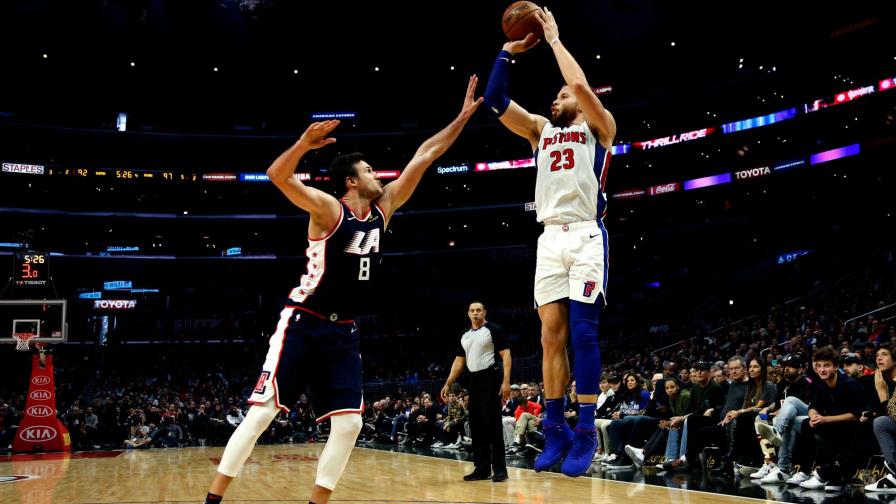 Griffin tiene 44 puntos en su regreso contra los Clippers