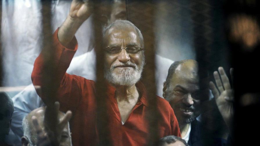 Egipto: Corte ratifica cadena perpetua a 10 islamistas