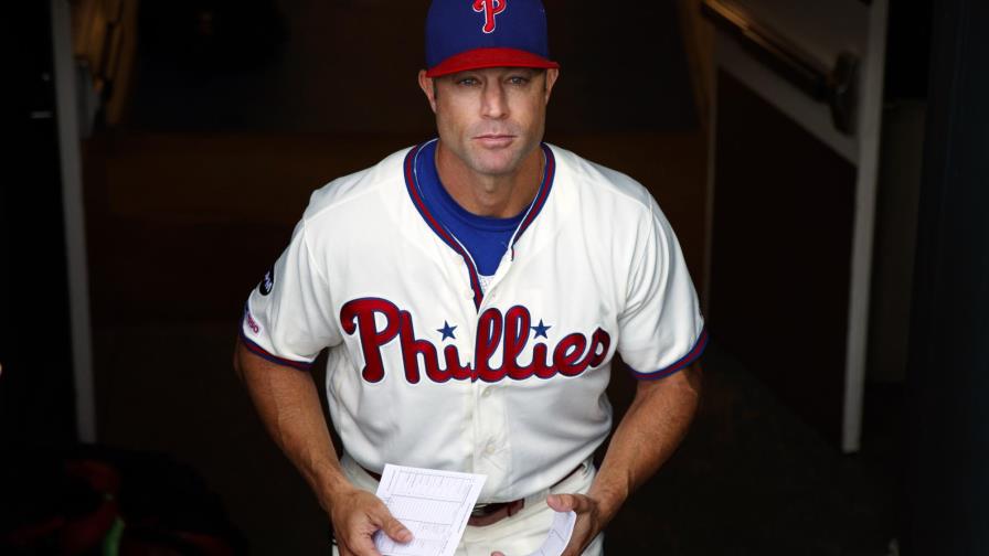 Filis despiden al manager Gabe Kapler tras fiasco de temporada Filis despiden al manager Gabe Kapler tras fiasco de temporada