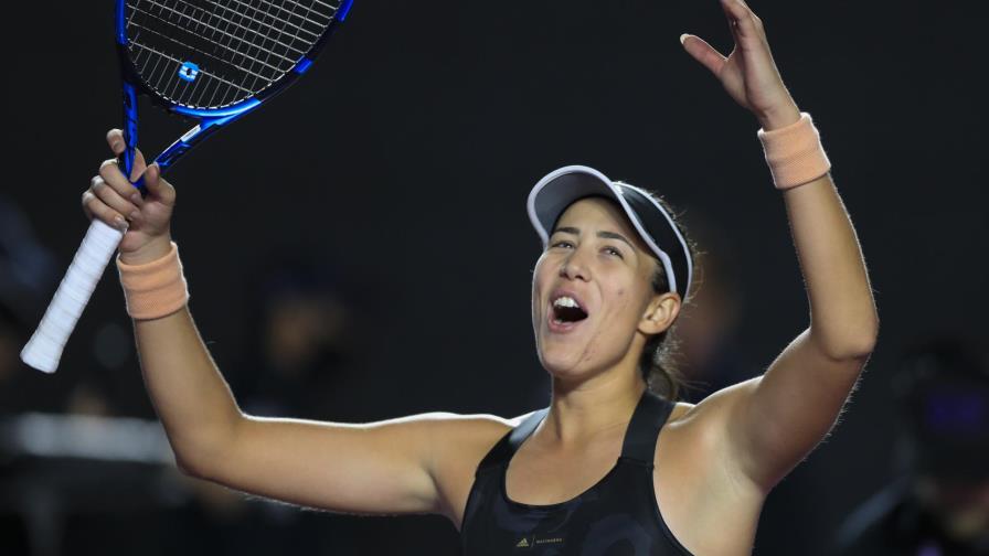 Muguruza y Kontaveit ganan en Finales de la WTA