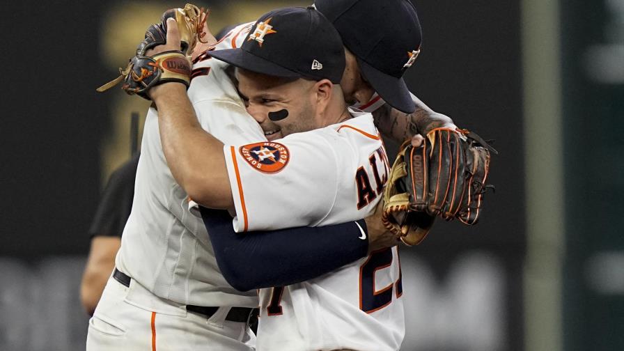 Correa da triunfo a Astros, al iniciar Serie de Campeonato