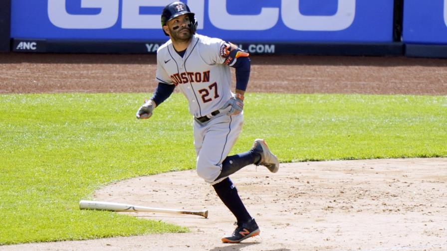 En su cumpleaños, Altuve aquieta abucheos con HR