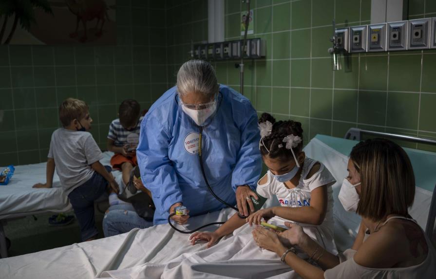 Cuba inmunizará con vacuna china en conjunto con una propia