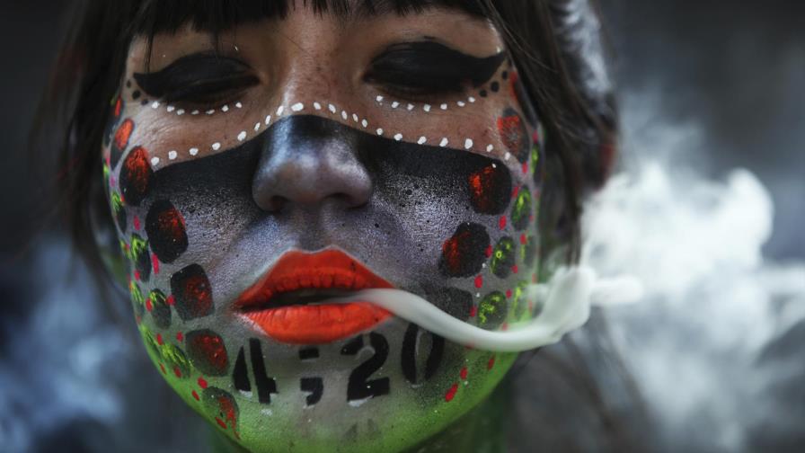 Los mexicanos podrán consumir marihuana si piden un permiso Los mexicanos podrán consumir marihuana si piden un permiso