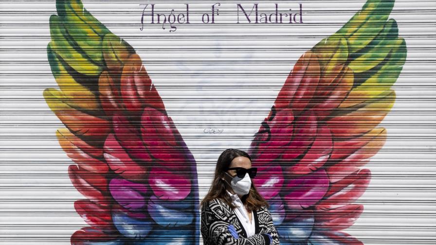 España confirma casi 3.000 casos nuevos de COVID-19