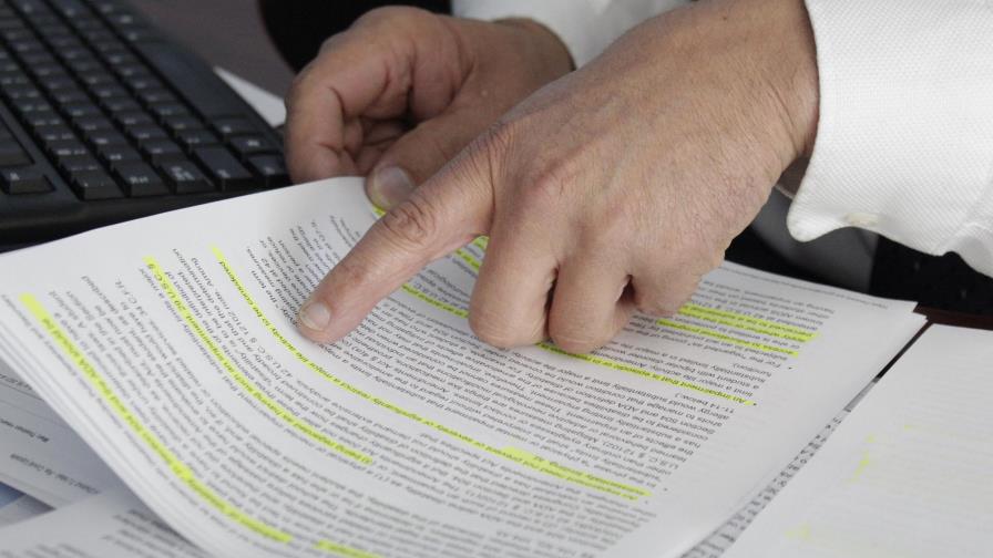 EEUU: pese a aumento de COVID, algunos buscan eludir reglas