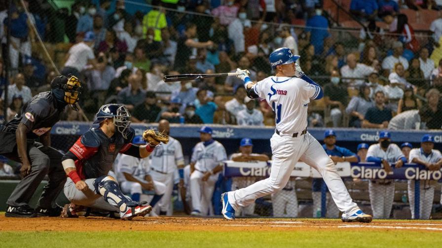 Licey y Estrellas en el primer partido de la segunda jornada de la pelota invernal Licey y Estrellas en el primer partido de la segunda jornada de la pelota invernal