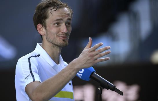 Tsitsipas elimina a Nadal en Australia