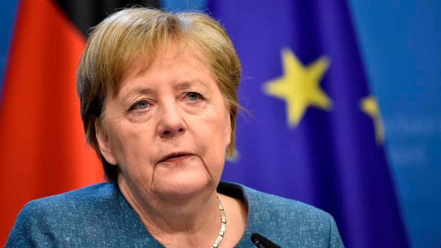 Merkel: Es precisa una “reacción” de la UE a la “inaceptable” acción de Minsk