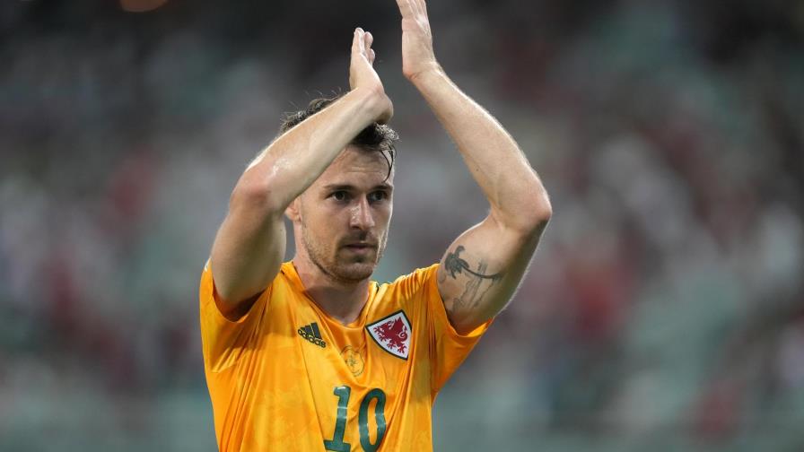 Bale desperdicia penal, pero Gales gana 2-0 a Turquía