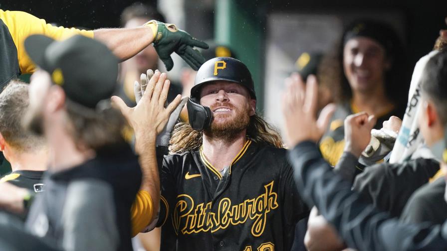 Piratas ganan y Rojos se alejan de la postemporada Piratas ganan y Rojos se alejan de la postemporada
