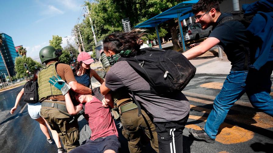 Las protestas hunden la economía chilena y sus expectativas de crecimiento Las protestas hunden la economía chilena y sus expectativas de crecimiento