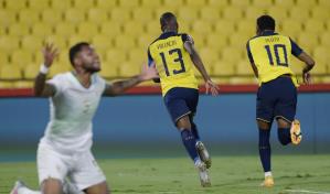Ecuador golea a Bolivia; trepa a 3er sitio de eliminatoria