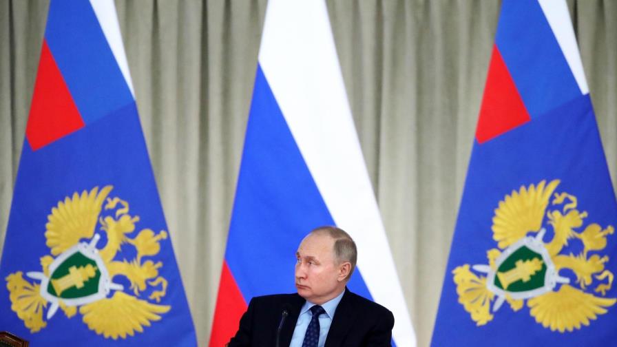 Putin ordena votación sobre reforma pese a coronavirus Putin ordena votación sobre reforma pese a coronavirus