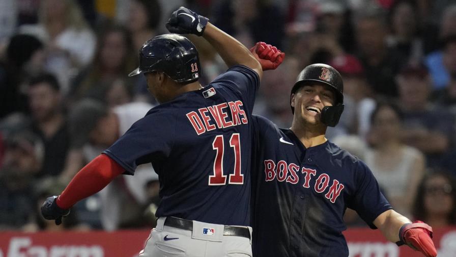 Devers jonronea, Medias Rojas remontan ante Angelinos 5-4