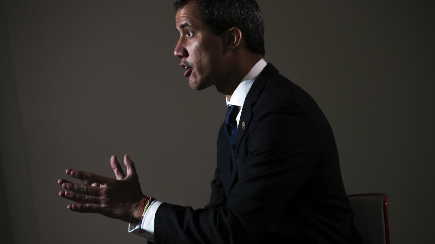 Venezuela: gobierno niega operativo contra opositor Guaidó