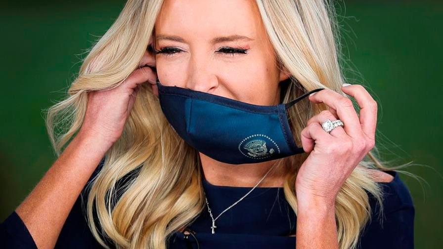 La portavoz de la Casa Blanca da positivo por COVID-19