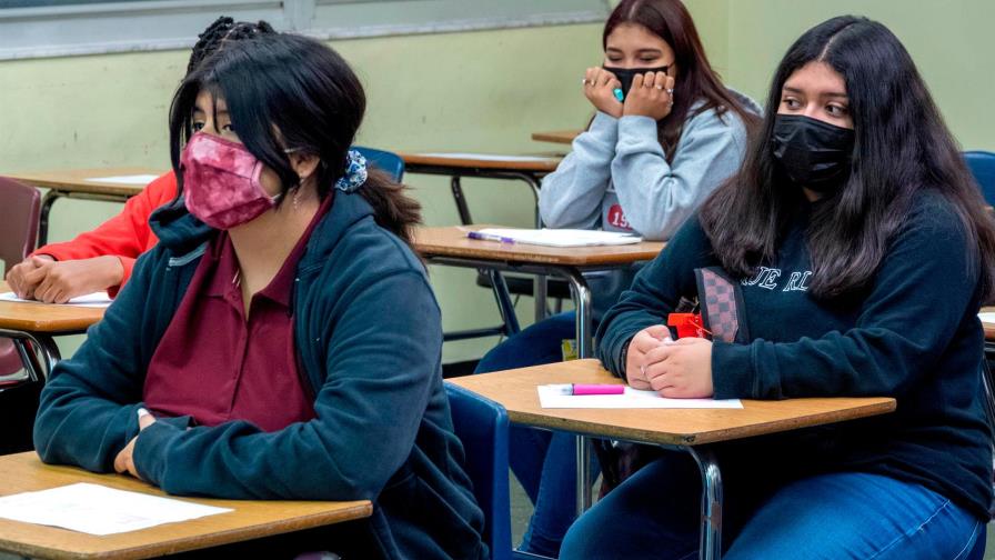 Juez favorece que estudiantes de Florida no sean obligados a usar tapabocas