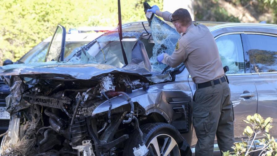 Hombre encontró a Woods inconsciente tras volcadura