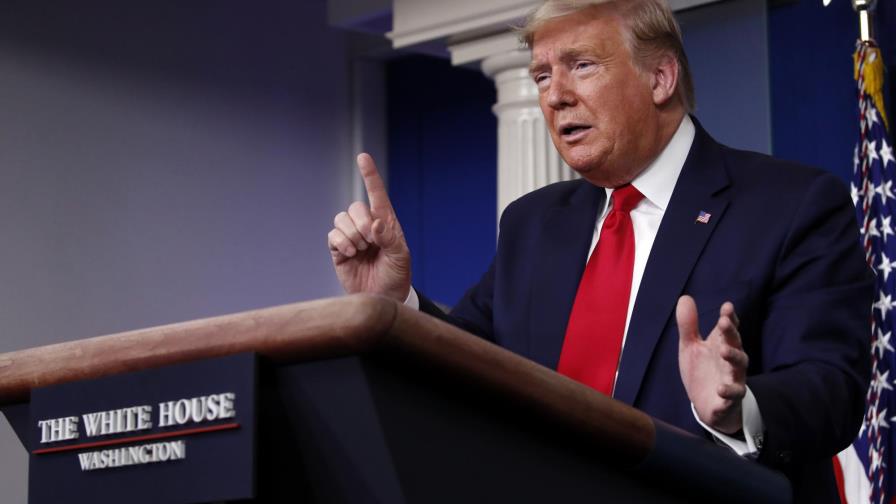 Trump busca forzar a GM a producir respiradores artificiales Trump busca forzar a GM a producir respiradores artificiales