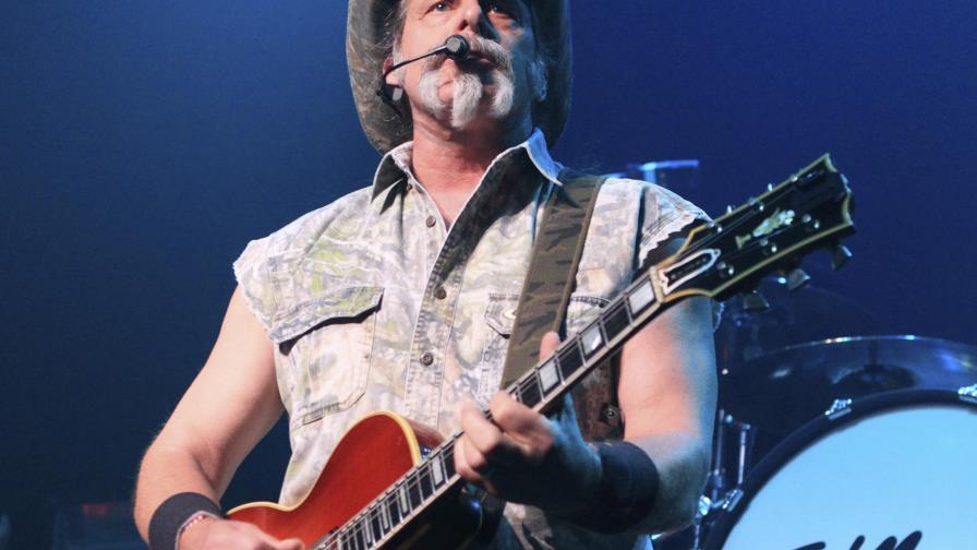 Tras haber negado el COVID-19, Ted Nugent contrae el virus
