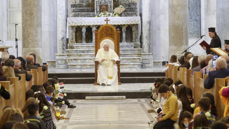 Habló con el papa, dice que su visita a Irak no cambió nada