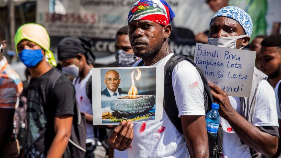 Protestan contra inseguridad en Haití tras asesinato de abogado