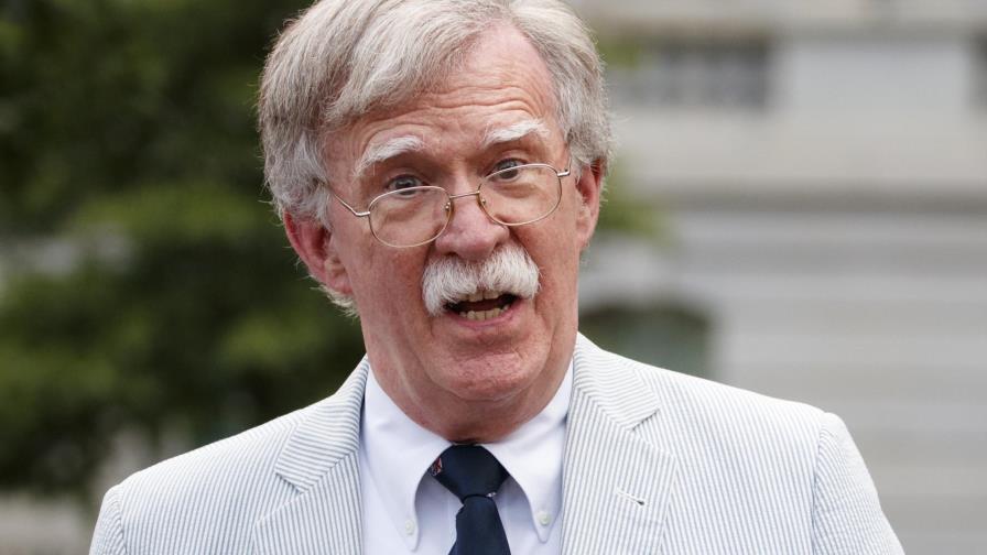Abogado: Bolton tiene información no revelada sobre Ucrania