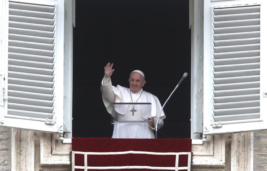 El papa renueva plegarias por Siria tras 10 años de guerra