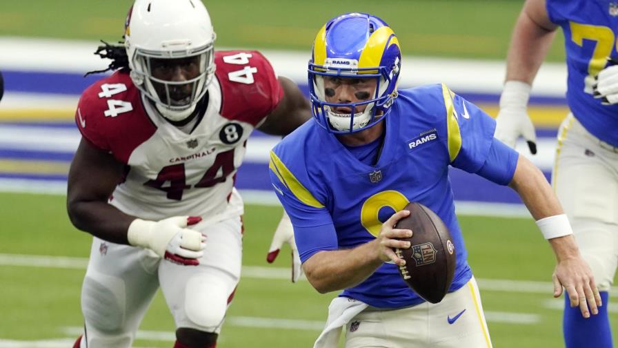 Rams derrotan a Cardinals y se cuelan en los playoffs
