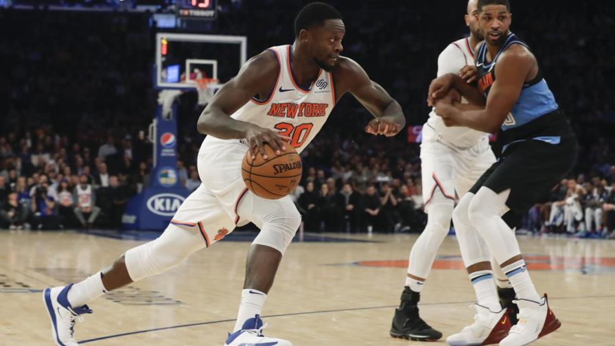 Randle y Morris guían a Knicks a triunfo sobre Cavs Randle y Morris guían a Knicks a triunfo sobre Cavs