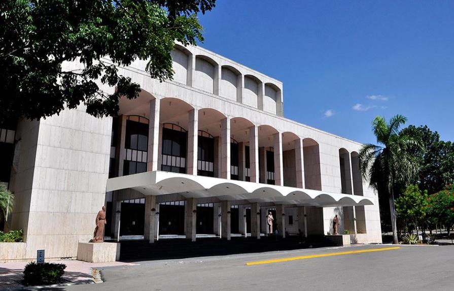 Dirección del Gran Teatro del Cibao envuelta en otro escándalo