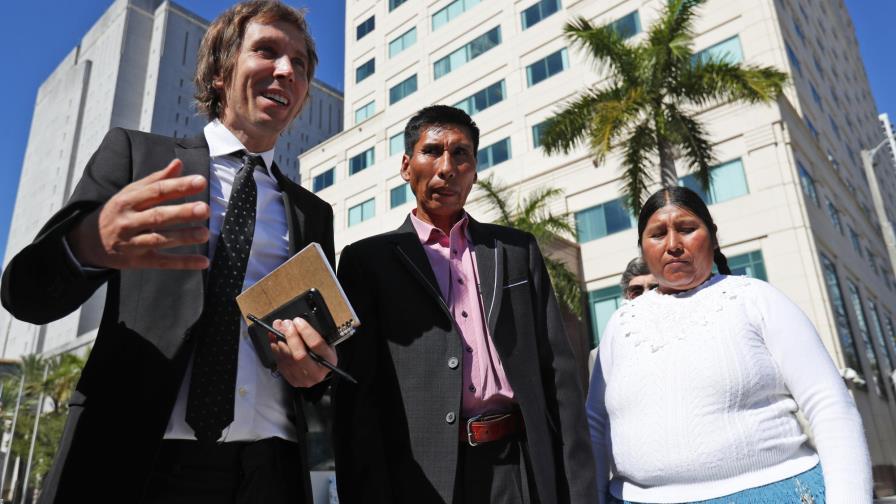Indígenas bolivianos reclaman justicia en EEUU Indígenas bolivianos reclaman justicia en EEUU