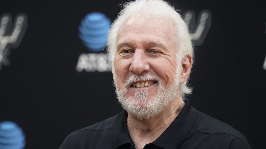 Popovich continúa entrenando por que le divierte Popovich continúa entrenando por que le divierte