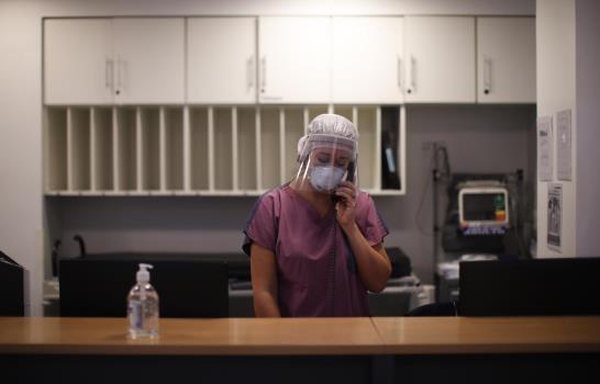 Médicos argentinos en pandemia: miedo, hoteles y sin besos