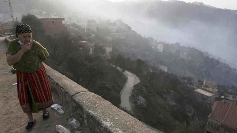 Argelia: turba mata a acusado de provocar incendios