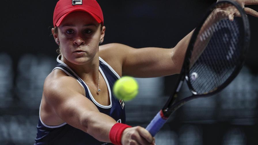Barty y Svitolina disputarán el título de Finales WTA