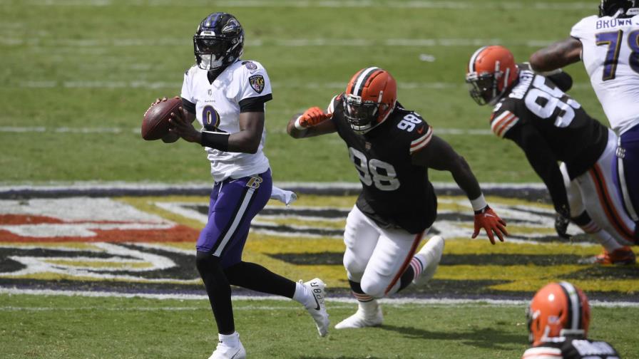 Jackson y Ravens apalean 38-6 a Browns