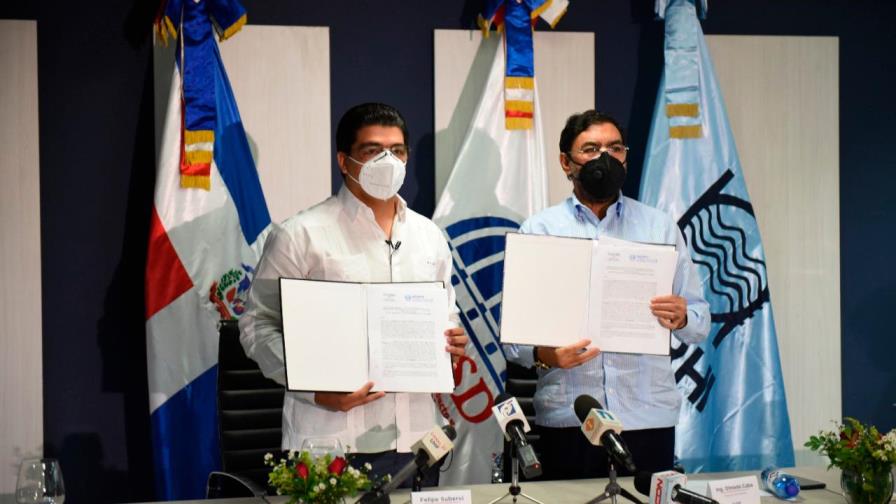 CAASD e INDRHI firman convenio para fortalecer suministro y abastecimiento de agua potable