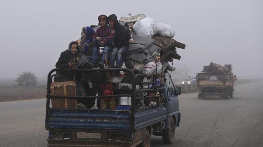 Siria: Civiles del noroeste huyen de ofensiva del gobierno