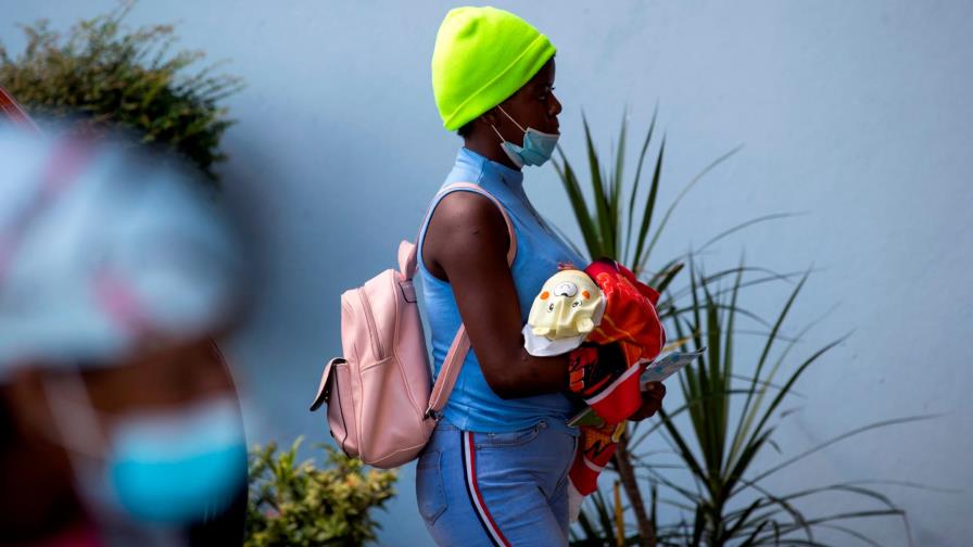 La ONU pide a República Dominicana suspender las deportaciones de embarazadas