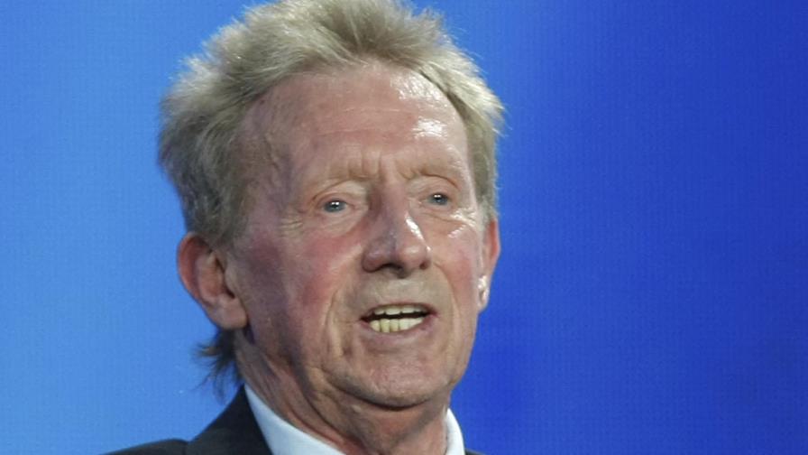 Denis Law, leyenda de Man United, revela que padece demencia