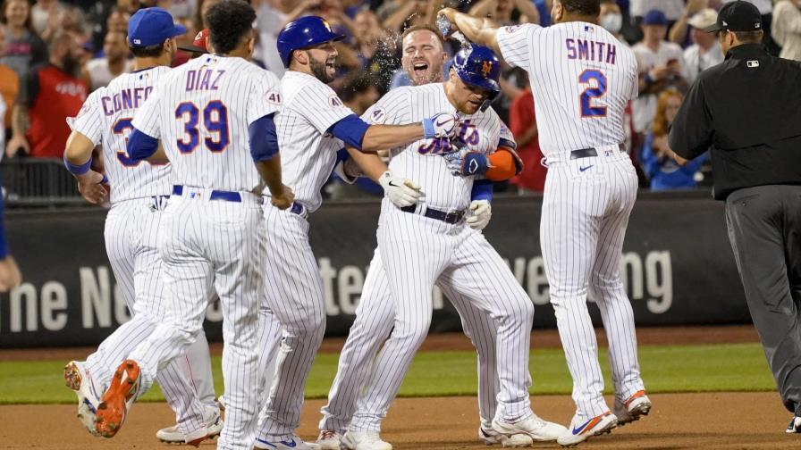 Báez ayuda a Mets en triunfo sobre Rojos