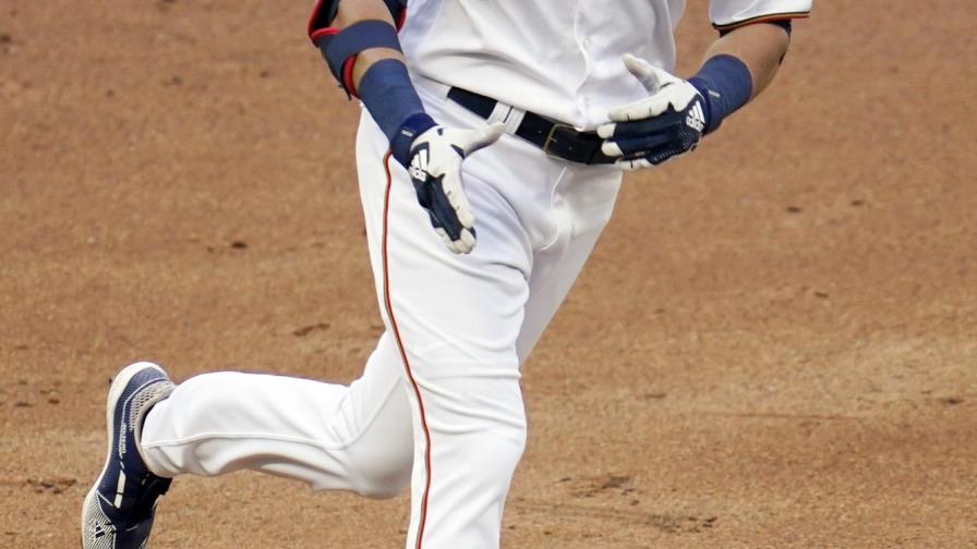 Los mellizos remontan, ganan a Orioles tras parón por lluvia