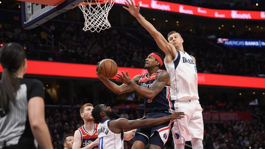 Wizards ganan 119-118 con bandeja de Bradley Beal Wizards ganan 119-118 con bandeja de Bradley Beal