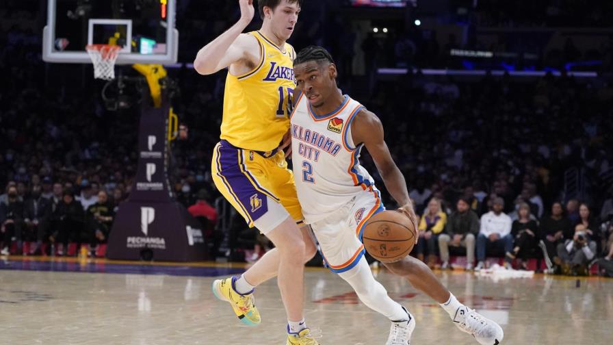 Thunder remonta y sorprende a Lakers
